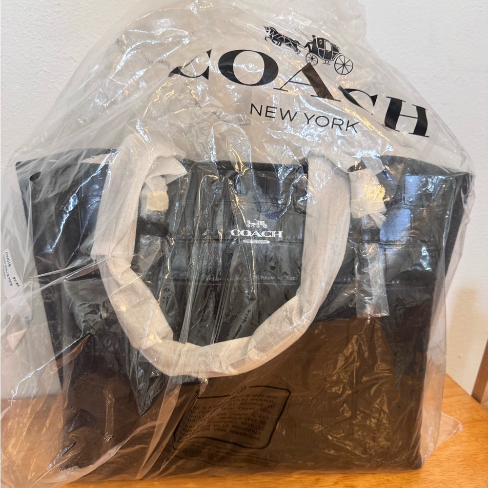 NWT Coach Mollie Tote Croco Black Women's Bag